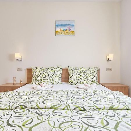 Holiday House Valnessa ميدولين المظهر الخارجي الصورة